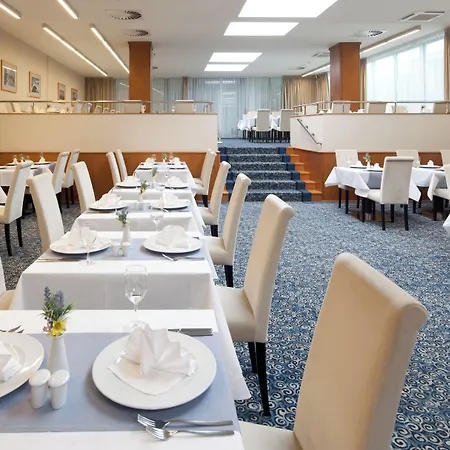 Alexandria & Wellness Otel 4*