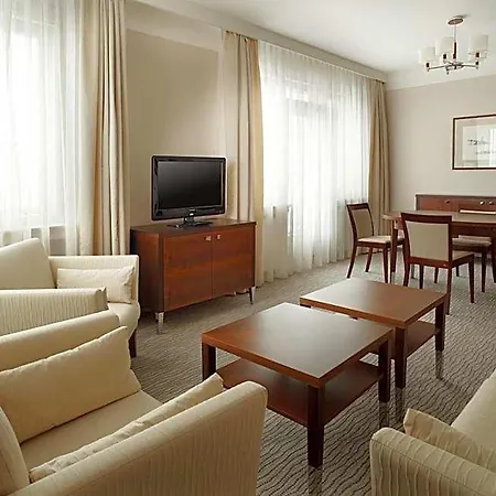 Alexandria & Wellness 4*