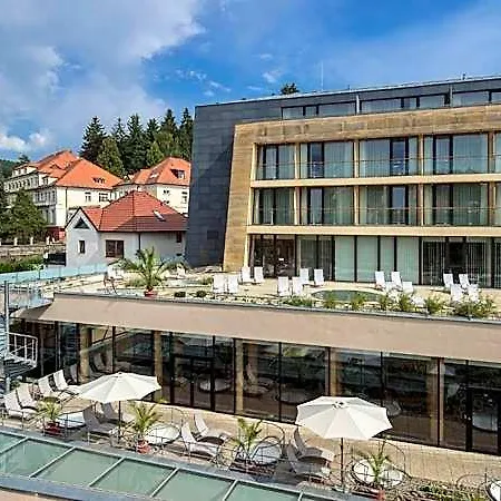 Alexandria & Wellness 호텔 Luhačovice