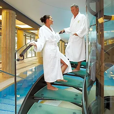 Alexandria & Wellness 호텔 Luhačovice